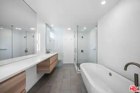 136 S Swall Dr #4, Los Angeles, CA 90048 — photo 22
