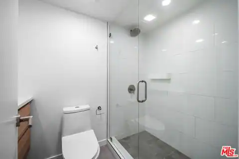 136 S Swall Dr #4, Los Angeles, CA 90048 — photo 24