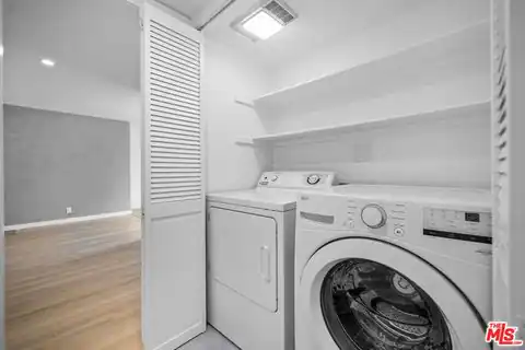 136 S Swall Dr #4, Los Angeles, CA 90048 — photo 29
