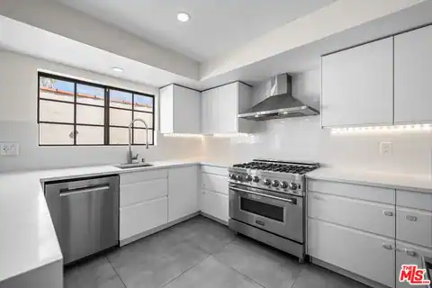 136 S Swall Dr #4, Los Angeles, CA 90048 — photo 5