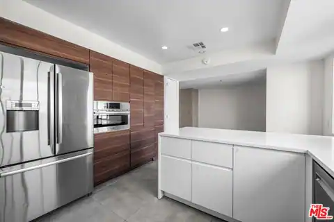 136 S Swall Dr #4, Los Angeles, CA 90048 — photo 8