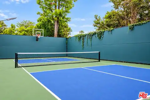 17524 Jayden Ln, Los Angeles, CA 91316 — photo 11