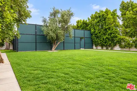 17524 Jayden Ln, Los Angeles, CA 91316 — photo 9