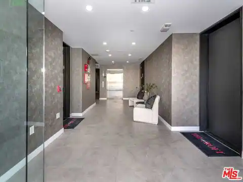 1017 N Croft Ave #105, Los Angeles, CA 90069 — photo 4