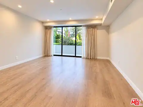 1017 N Croft Ave #105, Los Angeles, CA 90069 — photo 6