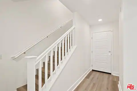5262 N Rainier Way, Valley Village, CA 91607 — photo 17