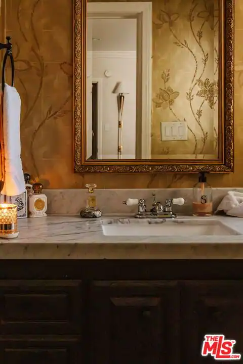 1219 Sunset Plaza Dr #3, West Hollywood, CA 90069 — photo 15