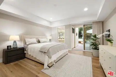 951 Ocean Ave #102, Santa Monica, CA 90403 — photo 15