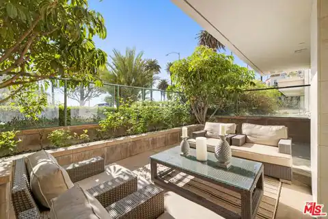 951 Ocean Ave #102, Santa Monica, CA 90403 — photo 17