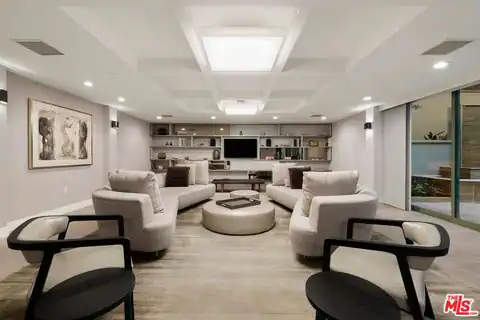 951 Ocean Ave #102, Santa Monica, CA 90403 — photo 23
