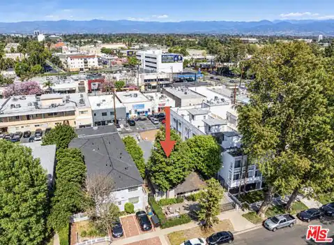 14525 Dickens St, Sherman Oaks, CA 91403 — photo 2