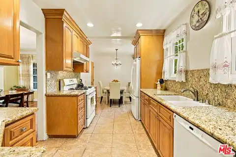 8340 W 4th St, Los Angeles, CA 90048 — photo 14