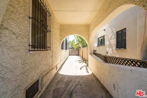 8340 W 4th St, Los Angeles, CA 90048 — photo 39