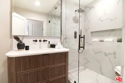 10639 Cushdon Ave, Los Angeles, CA 90064 — photo 26