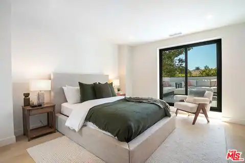 10639 Cushdon Ave, Los Angeles, CA 90064 — photo 37