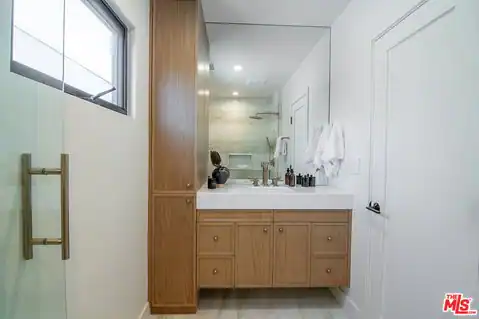 10639 Cushdon Ave, Los Angeles, CA 90064 — photo 47