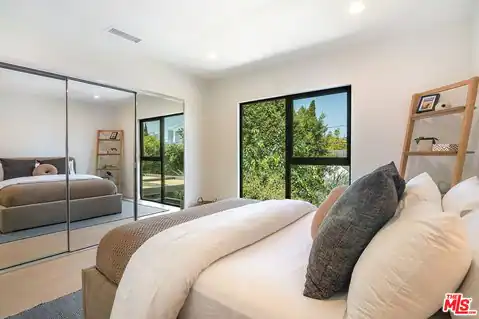 10639 Cushdon Ave, Los Angeles, CA 90064 — photo 49