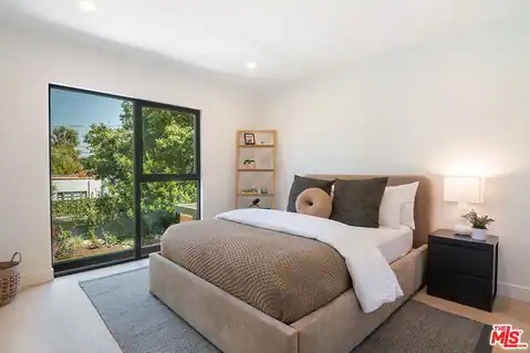 10639 Cushdon Ave, Los Angeles, CA 90064 — photo 51