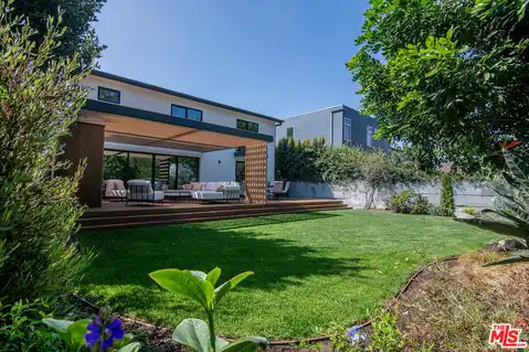 10639 Cushdon Ave, Los Angeles, CA 90064 — photo 53
