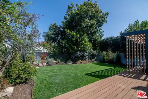 10639 Cushdon Ave, Los Angeles, CA 90064 — photo 56