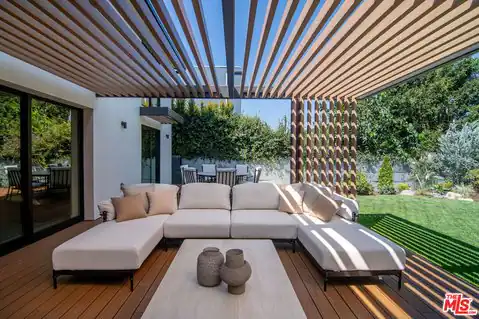 10639 Cushdon Ave, Los Angeles, CA 90064 — photo 64