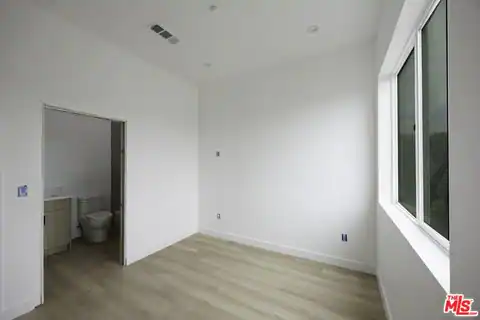 11223 Tiara St #1/2, North Hollywood, CA 91601 — photo 12