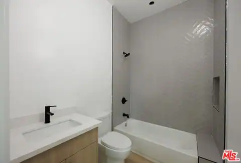11223 Tiara St #1/2, North Hollywood, CA 91601 — photo 13