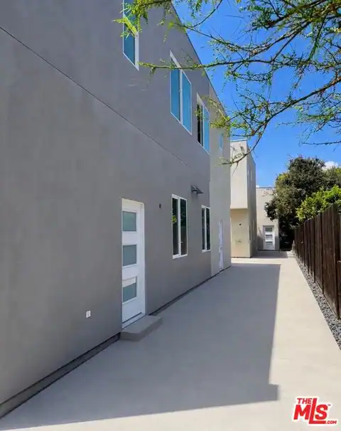 11223 Tiara St #1/2, North Hollywood, CA 91601 — photo 3
