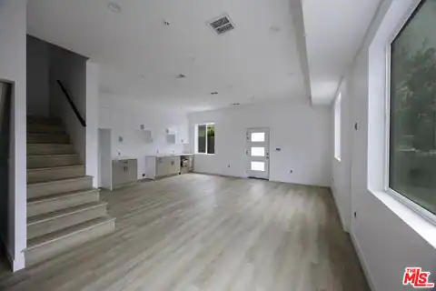 11225 Tiara St #1/2, North Hollywood, CA 91601 — photo 15
