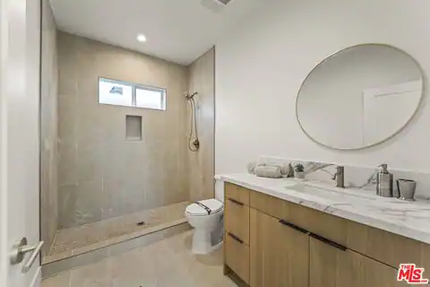 19025 Bassett St, Los Angeles, CA 91335 — photo 12