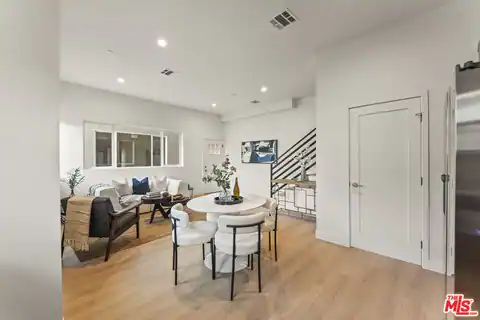 19025 Bassett St, Los Angeles, CA 91335 — photo 5