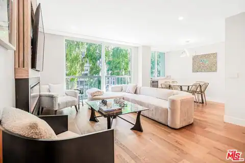 10751 Wilshire Blvd #801, Los Angeles, CA 90024 — photo 2
