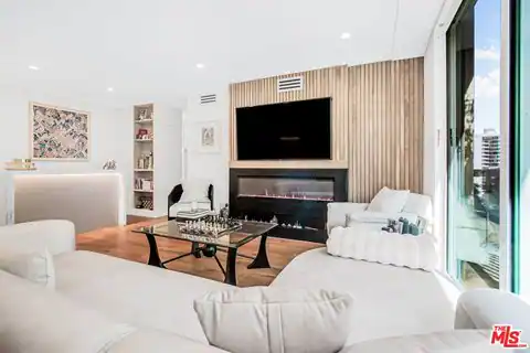 10751 Wilshire Blvd #801, Los Angeles, CA 90024 — photo 3