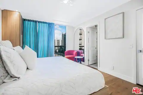 10751 Wilshire Blvd #801, Los Angeles, CA 90024 — photo 6