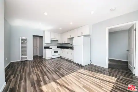 4020 Stevely Ave, Los Angeles, CA 90008 — photo 3