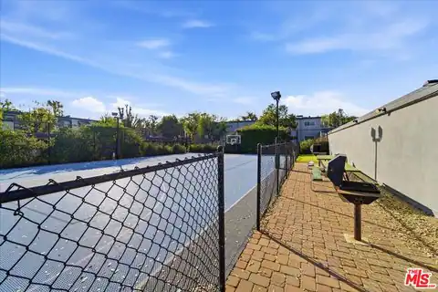 22030 Calvert St #6, Woodland Hills, CA 91367 — photo 15