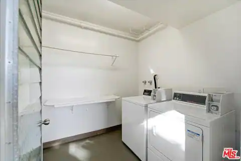 22030 Calvert St #6, Woodland Hills, CA 91367 — photo 16