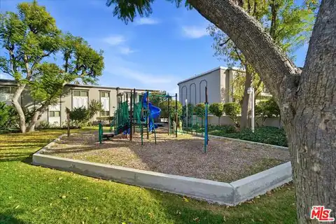 22030 Calvert St #6, Woodland Hills, CA 91367 — photo 18
