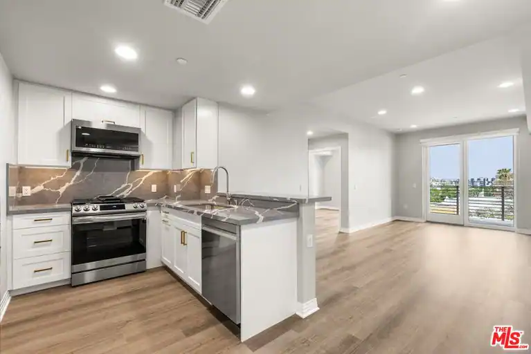 7428 Santa Monica Blvd #PH 508, West Hollywood, CA 90046