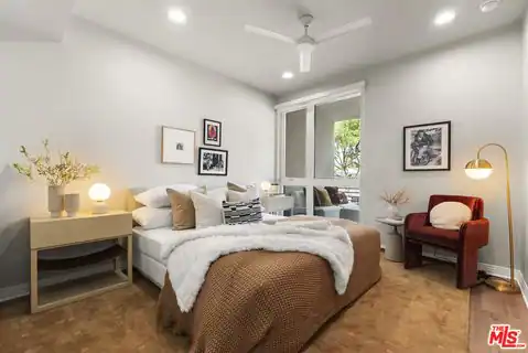 7428 Santa Monica Blvd #202, West Hollywood, CA 90046 — photo 15