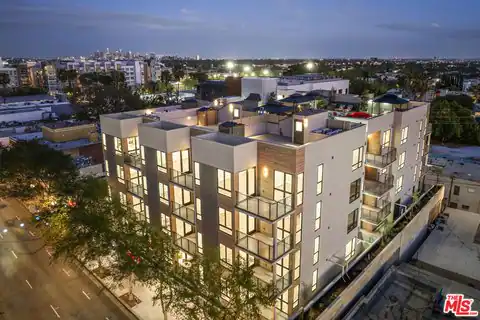 7428 Santa Monica Blvd #202, West Hollywood, CA 90046 — photo 33