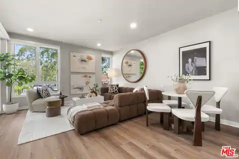 7428 Santa Monica Blvd #202, West Hollywood, CA 90046 — photo 6