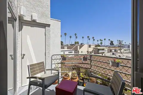 907 Lincoln Blvd #PH 302, Santa Monica, CA 90403 — photo 9
