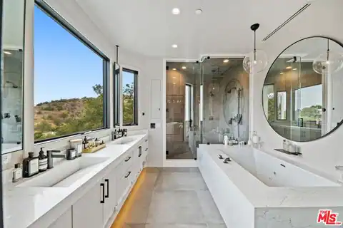 3656 Avenida Del Sol, Studio City, CA 91604 — photo 16