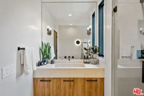 3656 Avenida Del Sol, Studio City, CA 91604 — photo 35