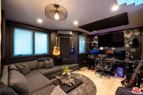 3656 Avenida Del Sol, Studio City, CA 91604 — photo 37