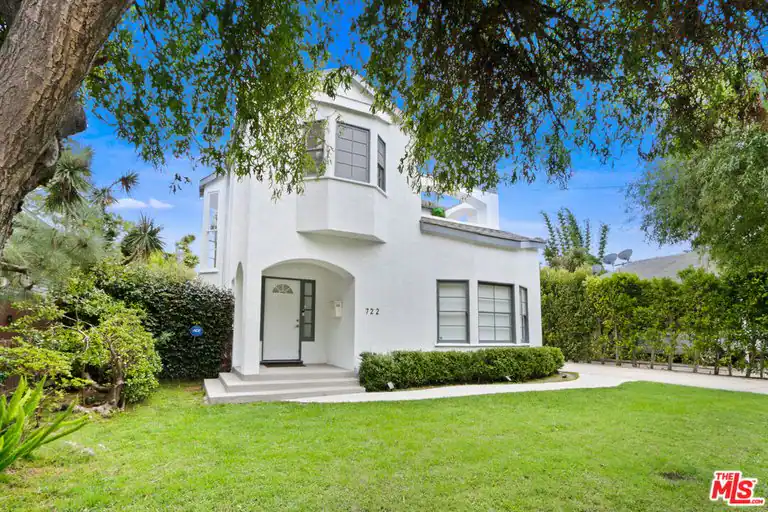 722 Kensington Rd, Santa Monica, CA 90405