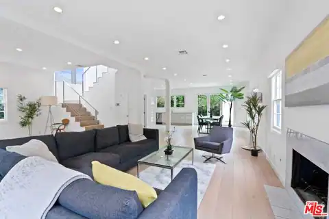 722 Kensington Rd, Santa Monica, CA 90405 — photo 4