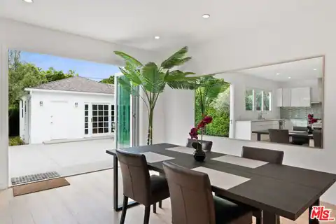 722 Kensington Rd, Santa Monica, CA 90405 — photo 9