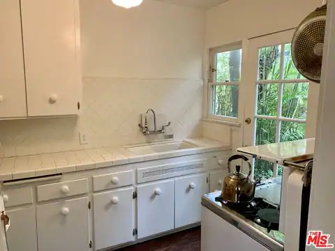 1309 Warnall Ave, Los Angeles, CA 90024 — photo 7